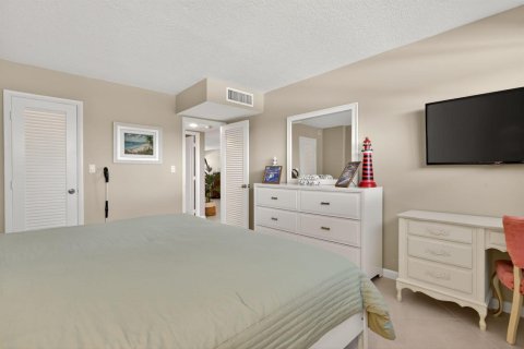 Copropriété à vendre à Pompano Beach, Floride: 3 chambres, 157.93 m2 № 2262159 - photo 29