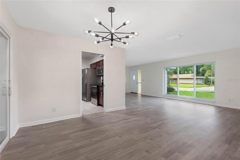 House in Palm Coast, Florida 4 bedrooms, 164.9 sq.m. № 1877328 - photo 6