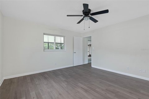House in Palm Coast, Florida 4 bedrooms, 164.9 sq.m. № 1877328 - photo 18