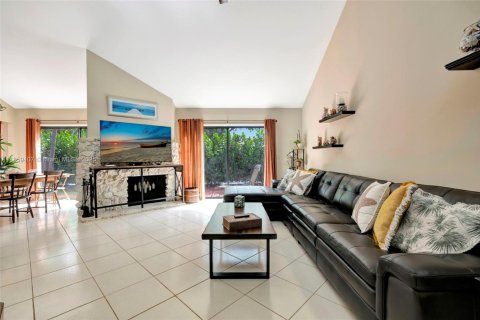 House in Jupiter, Florida 2 bedrooms, 144.37 sq.m. № 1890567 - photo 3