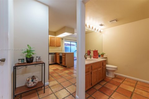 House in Jupiter, Florida 2 bedrooms, 144.37 sq.m. № 1890567 - photo 15