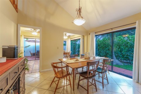House in Jupiter, Florida 2 bedrooms, 144.37 sq.m. № 1890567 - photo 13