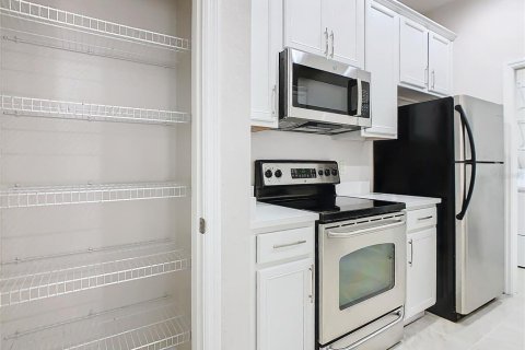 Condo in Kissimmee, Florida, 3 bedrooms  № 1687153 - photo 12
