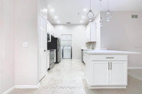 Condo in Kissimmee, Florida, 3 bedrooms  № 1687153 - photo 16