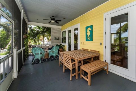 House in Treasure Island, Florida 2 bedrooms, 218.51 sq.m. № 1879456 - photo 23