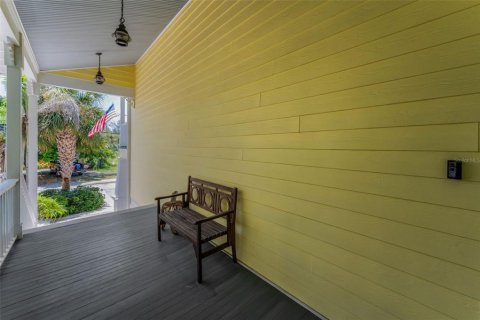 House in Treasure Island, Florida 2 bedrooms, 218.51 sq.m. № 1879456 - photo 13