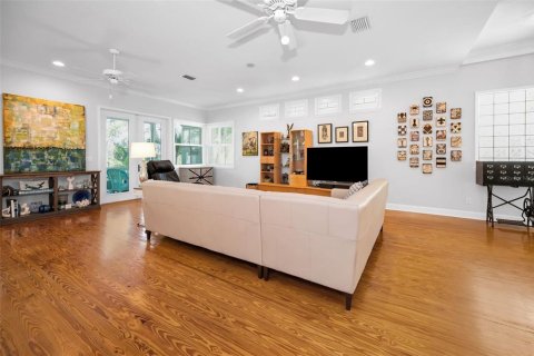 House in Treasure Island, Florida 2 bedrooms, 218.51 sq.m. № 1879456 - photo 19