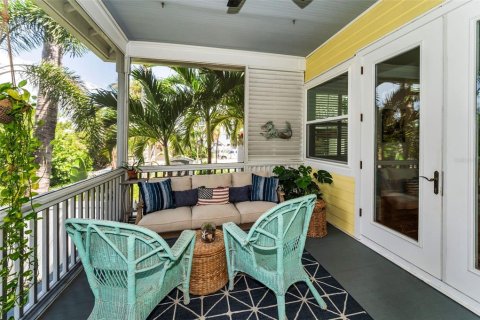 House in Treasure Island, Florida 2 bedrooms, 218.51 sq.m. № 1879456 - photo 22
