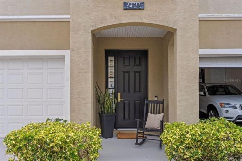 Townhouse in Tampa, Florida 3 bedrooms, 164.81 sq.m. № 1838043 - photo 3