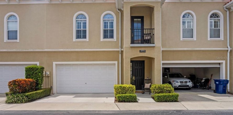 Townhouse in Tampa, Florida 3 bedrooms, 164.81 sq.m. № 1838043
