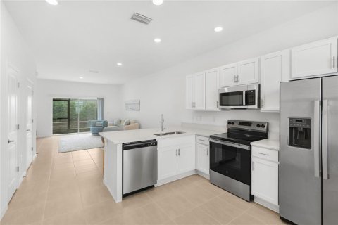 Touwnhouse à louer à Sarasota, Floride: 2 chambres, 110.27 m2 № 2403537 - photo 8