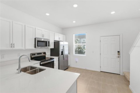 Touwnhouse à louer à Sarasota, Floride: 2 chambres, 110.27 m2 № 2403537 - photo 10
