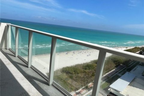 Copropriété à louer à Miami Beach, Floride: 2 chambres, 99.41 m2 № 2069172 - photo 26