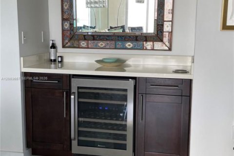 Copropriété à louer à Miami Beach, Floride: 2 chambres, 99.41 m2 № 2069172 - photo 9