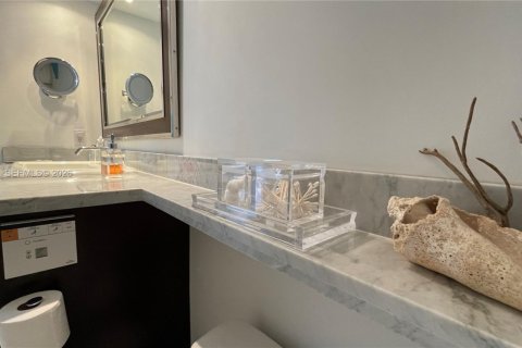 Copropriété à louer à Miami Beach, Floride: 2 chambres, 99.41 m2 № 2069172 - photo 11