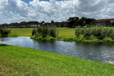 Villa ou maison à louer à Vero Beach, Floride: 3 chambres, 181.35 m2 № 1073666 - photo 1