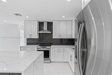 Casa en venta en Hollywood, Florida, 3 dormitorios, 127.28 m2 № 2006277 - foto 19