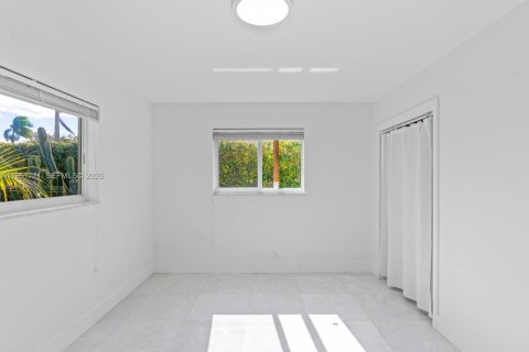 Casa en venta en Hollywood, Florida, 3 dormitorios, 127.28 m2 № 2006277 - foto 26