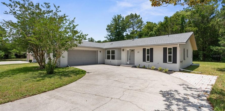 House in Homosassa, Florida 3 bedrooms, 154.22 sq.m. № 1757025