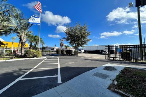 Propiedad comercial en venta en Hollywood, Florida № 1940472 - foto 23