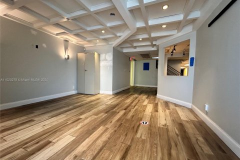 Propiedad comercial en venta en Hollywood, Florida № 1940472 - foto 5