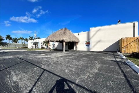 Propiedad comercial en venta en Hollywood, Florida № 1940472 - foto 25