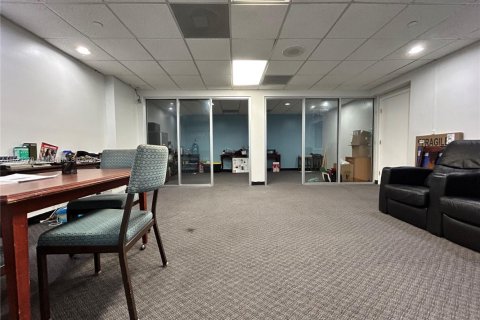Propiedad comercial en venta en Hollywood, Florida № 1940472 - foto 17