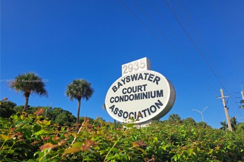 Copropriété à vendre à North Miami Beach, Floride: 1 chambre, 72.28 m2 № 1947569 - photo 2