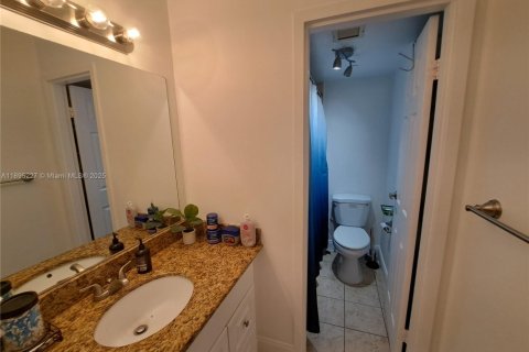 Copropriété à vendre à North Miami Beach, Floride: 1 chambre, 72.28 m2 № 1947569 - photo 15