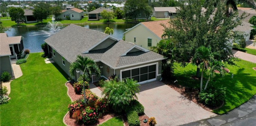 Casa en Punta Gorda, Florida 3 dormitorios, 119.84 m2 № 1855873