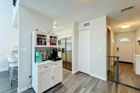 Touwnhouse à vendre à Orlando, Floride: 2 chambres, 101.36 m2 № 2378263 - photo 4