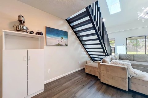 Touwnhouse à vendre à Orlando, Floride: 2 chambres, 101.36 m2 № 2378263 - photo 10