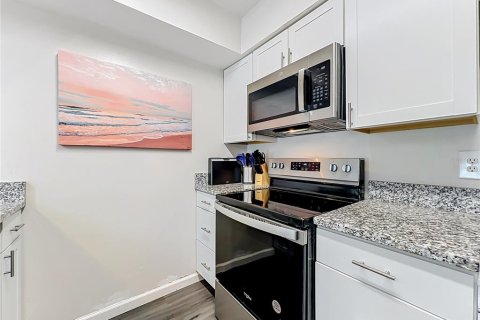 Touwnhouse à vendre à Orlando, Floride: 2 chambres, 101.36 m2 № 2378263 - photo 7
