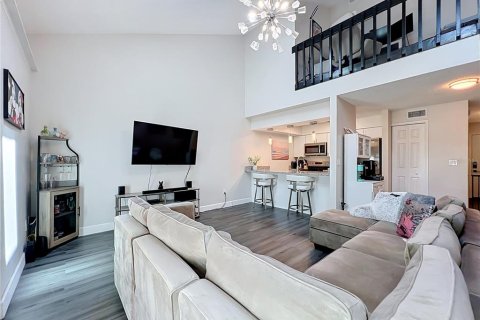 Touwnhouse à vendre à Orlando, Floride: 2 chambres, 101.36 m2 № 2378263 - photo 18