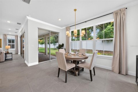 Casa en venta en Orlando, Florida, 4 dormitorios, 286.79 m2 № 2296356 - foto 4