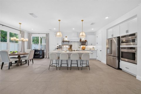 Casa en venta en Orlando, Florida, 4 dormitorios, 286.79 m2 № 2296356 - foto 5