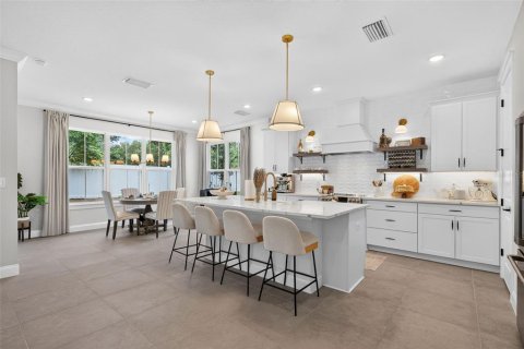 Casa en venta en Orlando, Florida, 4 dormitorios, 286.79 m2 № 2296356 - foto 3