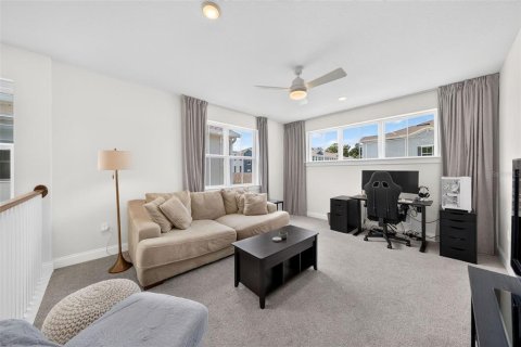 Casa en venta en Orlando, Florida, 4 dormitorios, 286.79 m2 № 2296356 - foto 13