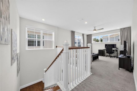 Casa en venta en Orlando, Florida, 4 dormitorios, 286.79 m2 № 2296356 - foto 12
