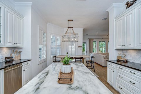 Villa ou maison à vendre à Tampa, Floride: 4 chambres, 308.06 m2 № 1899145 - photo 20