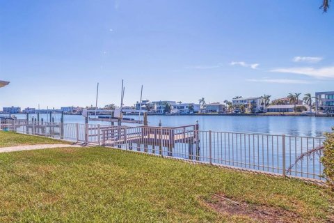 Land in Saint Petersburg, Florida № 1535035 - photo 8