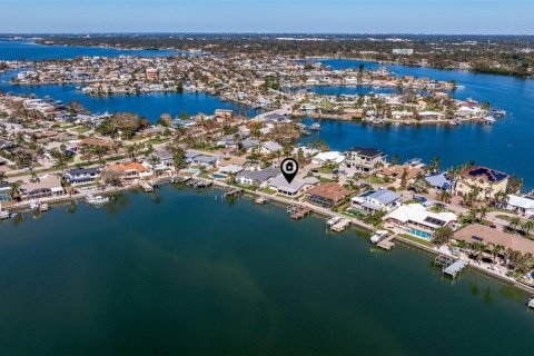 Land in Saint Petersburg, Florida № 1535035 - photo 9