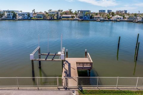 Land in Saint Petersburg, Florida № 1535035 - photo 15