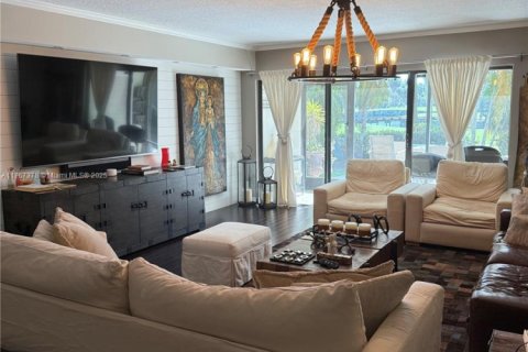 Copropriété à vendre à Aventura, Floride: 2 chambres, 143.26 m2 № 1958776 - photo 9