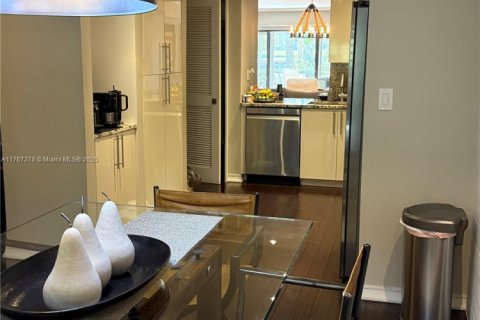 Copropriété à vendre à Aventura, Floride: 2 chambres, 143.26 m2 № 1958776 - photo 19