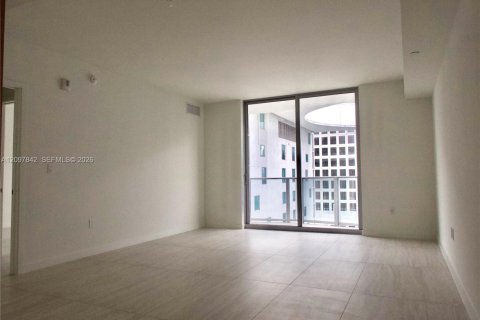 Condo in Miami, Florida, 1 bedroom  № 2389969 - photo 8