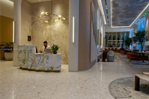 Condo in Miami, Florida, 1 bedroom  № 2389969 - photo 22