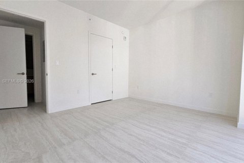 Condo in Miami, Florida, 1 bedroom  № 2389969 - photo 14