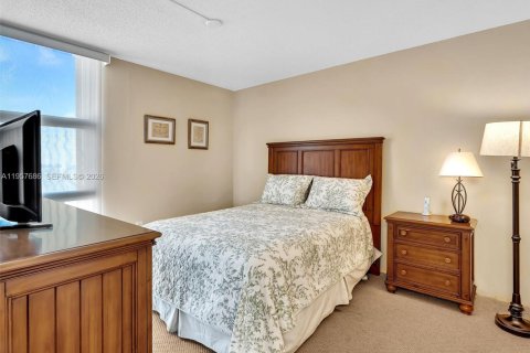 Condo in Aventura, Florida, 2 bedrooms  № 2020350 - photo 22