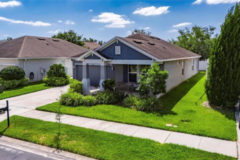 House in Wesley Chapel, Florida 4 bedrooms, 205.69 sq.m. № 1665826 - photo 7